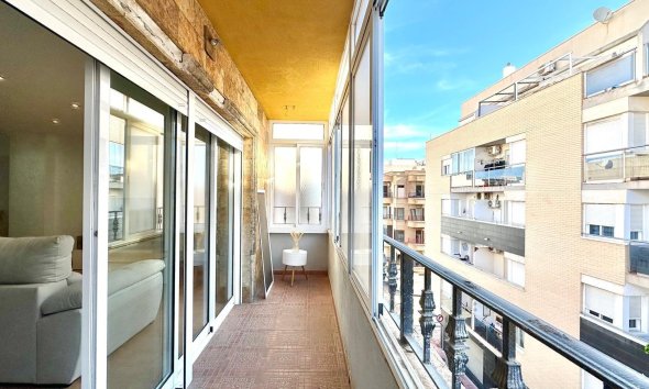Resale - Apartment - Torrevieja - Centro