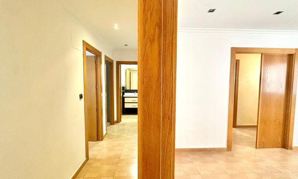 Resale - Apartment - Torrevieja - Centro