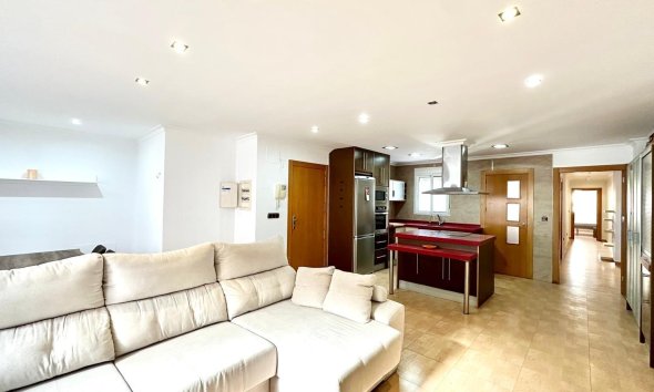 Resale - Apartment - Torrevieja - Centro