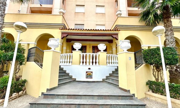 Resale - Apartment - Torrevieja - Los Frutales