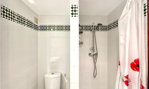 Resale - Apartment - Torrevieja - Los Frutales
