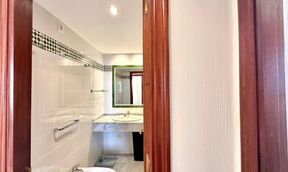 Resale - Apartment - Torrevieja - Los Frutales