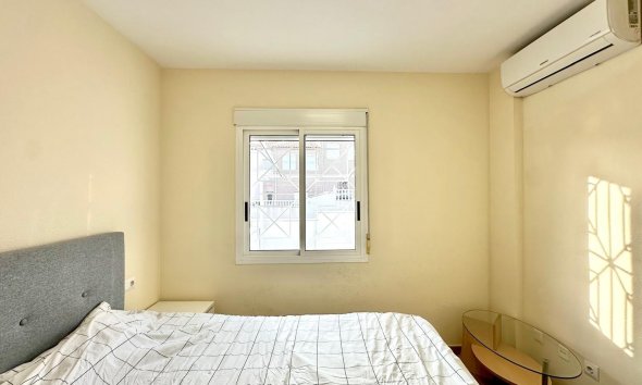 Resale - Bungalow - Torrevieja - Torreblanca
