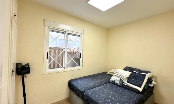 Resale - Bungalow - Torrevieja - Torreblanca