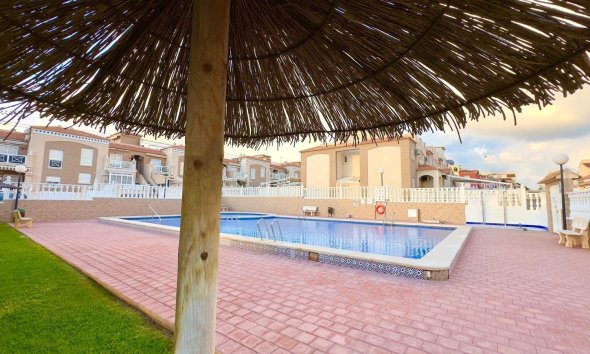 Resale - Bungalow - Torrevieja - Torreblanca