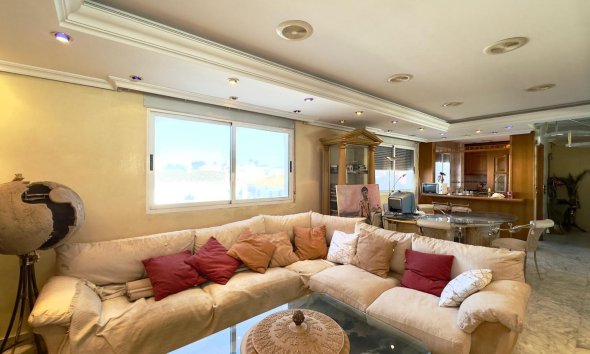 Resale - Apartment - Torrevieja - Centro