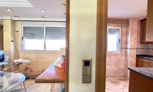 Resale - Apartment - Torrevieja - Centro