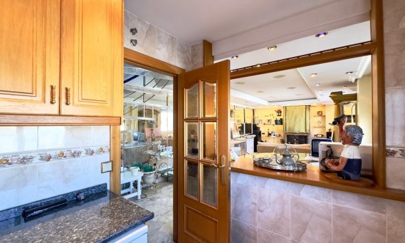 Resale - Apartment - Torrevieja - Centro