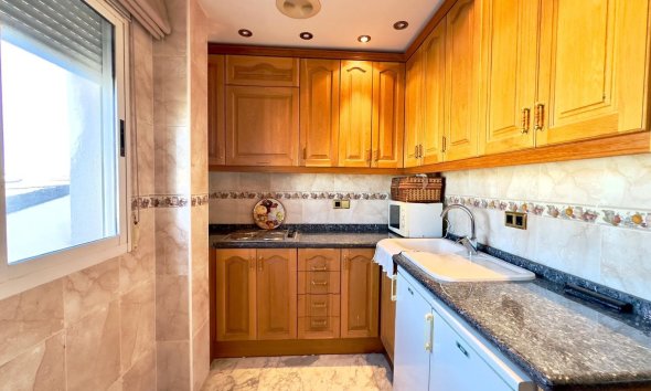 Resale - Apartment - Torrevieja - Centro