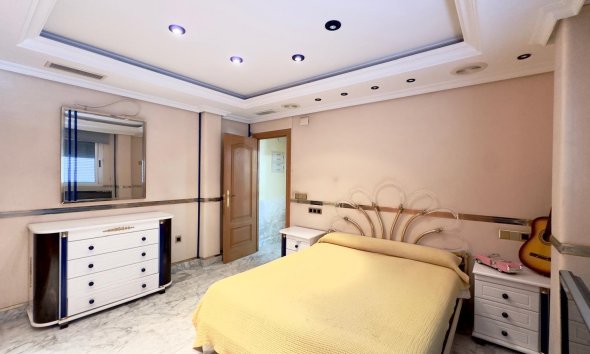 Resale - Apartment - Torrevieja - Centro