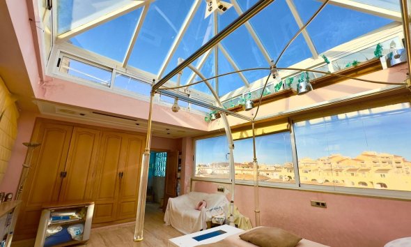 Resale - Apartment - Torrevieja - Centro