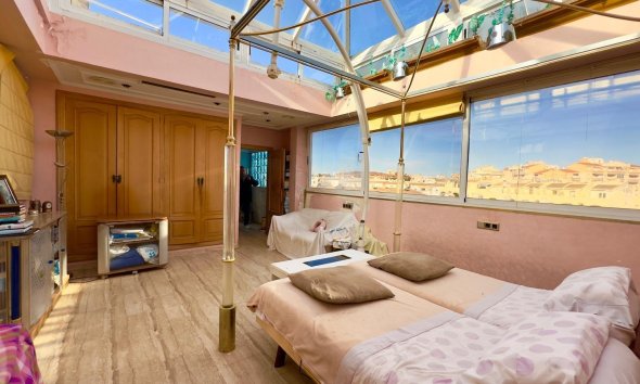 Resale - Apartment - Torrevieja - Centro
