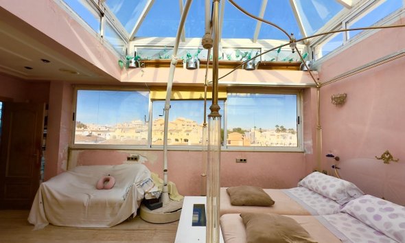 Resale - Apartment - Torrevieja - Centro