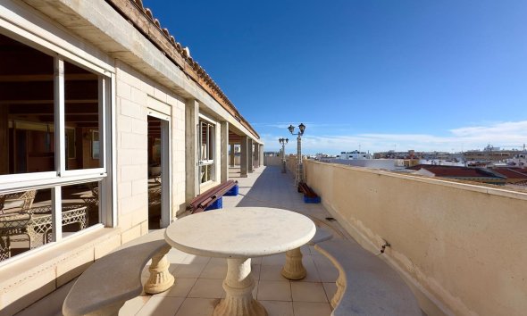 Resale - Apartment - Torrevieja - Centro