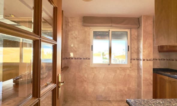 Resale - Apartment - Torrevieja - Centro