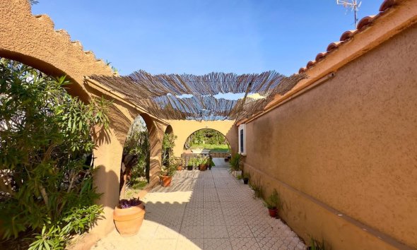 Resale - Villa - Torrevieja - Torreblanca
