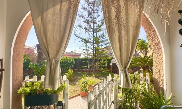 Resale - Villa - Torrevieja - Torreblanca