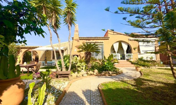 Resale - Villa - Torrevieja - Torreblanca