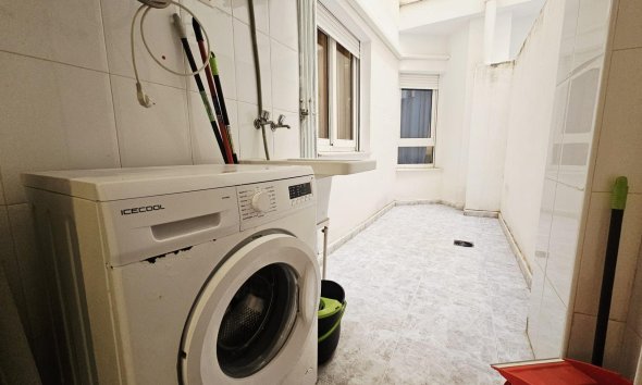 Resale - Apartment - Torrevieja - Estacion de autobuses