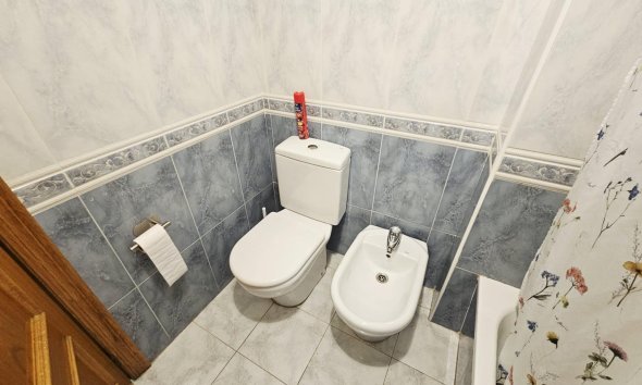 Resale - Apartment - Torrevieja - Estacion de autobuses