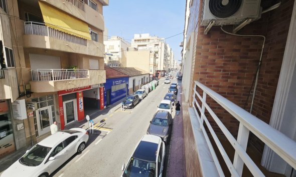 Resale - Apartment - Torrevieja - Estacion de autobuses