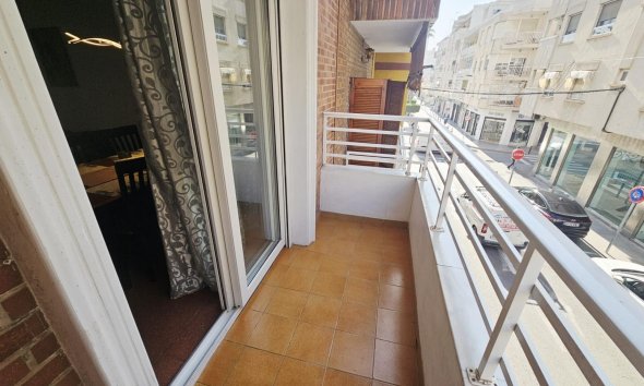Resale - Apartment - Torrevieja - Estacion de autobuses