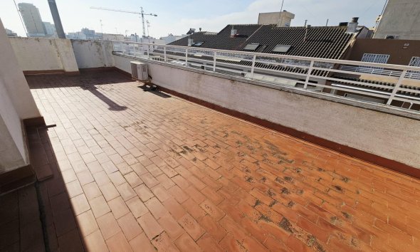 Resale - Apartment - Torrevieja - Estacion de autobuses
