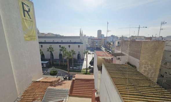 Resale - Apartment - Torrevieja - Estacion de autobuses