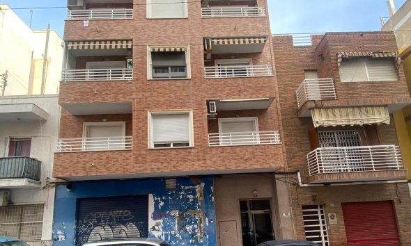 Resale - Apartment - Torrevieja - Estacion de autobuses