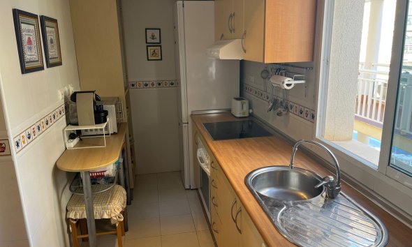 Resale - Apartment - Orihuela Costa - Campoamor