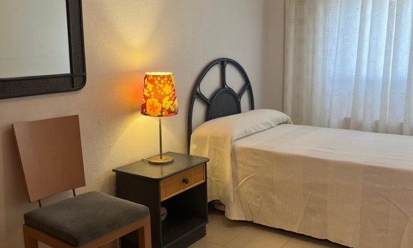 Resale - Apartment - Orihuela Costa - Campoamor
