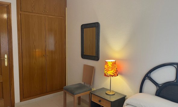 Resale - Apartment - Orihuela Costa - Campoamor