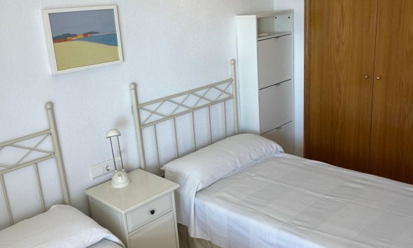 Resale - Apartment - Orihuela Costa - Campoamor