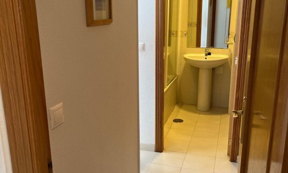 Resale - Apartment - Orihuela Costa - Campoamor