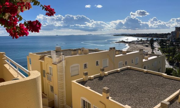 Resale - Apartment - Orihuela Costa - Campoamor