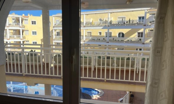 Resale - Apartment - Orihuela Costa - Campoamor