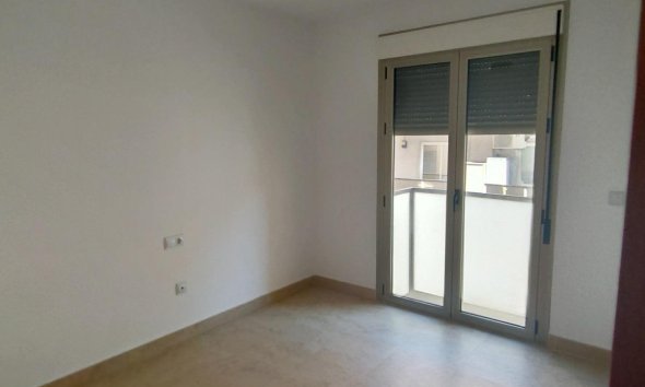 Resale - Apartment - Torrevieja - Estacion de autobuses