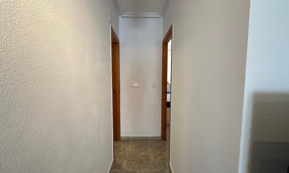Resale - Apartment - Torrevieja - Estacion de autobuses