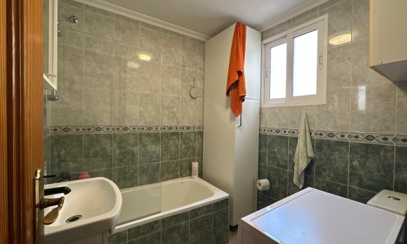 Resale - Apartment - Torrevieja - Estacion de autobuses