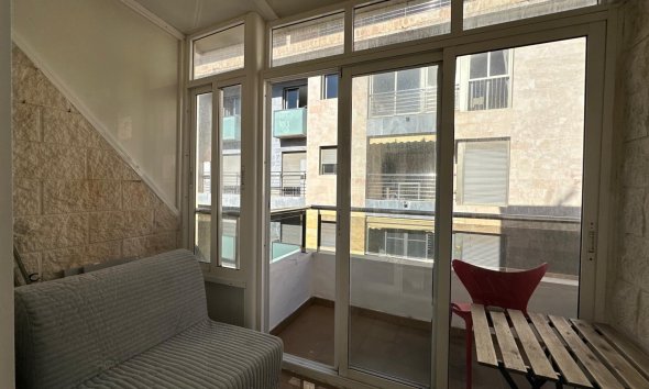 Resale - Apartment - Torrevieja - Estacion de autobuses