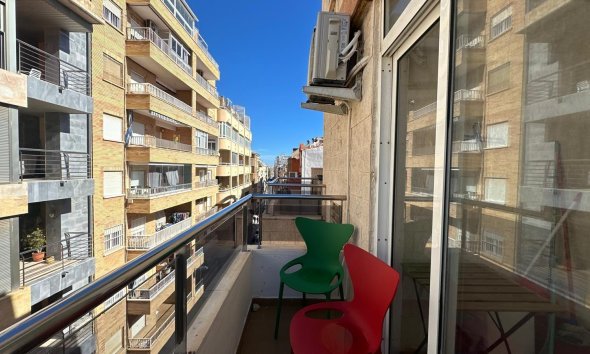 Resale - Apartment - Torrevieja - Estacion de autobuses