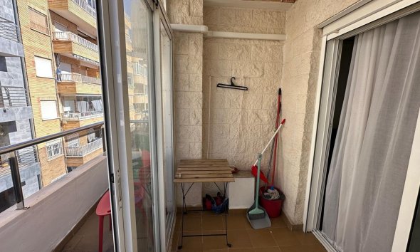 Resale - Apartment - Torrevieja - Estacion de autobuses