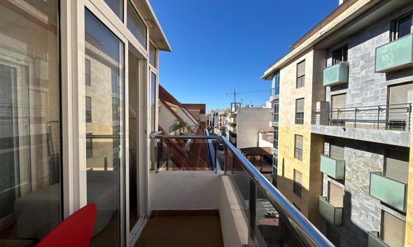 Resale - Apartment - Torrevieja - Estacion de autobuses
