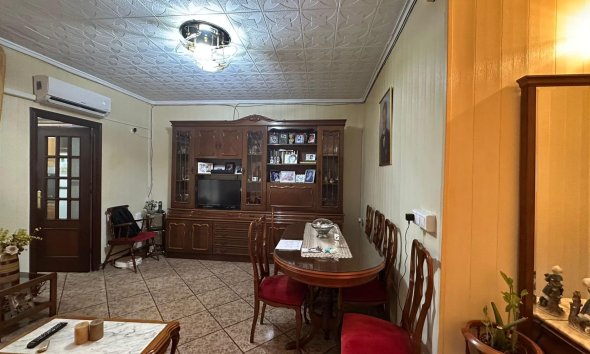 Resale - Apartment - Torrevieja - Estacion de autobuses