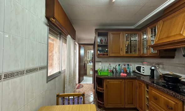 Resale - Apartment - Torrevieja - Estacion de autobuses