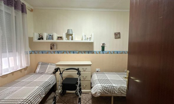 Resale - Apartment - Torrevieja - Estacion de autobuses