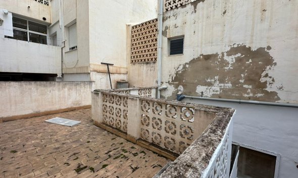 Resale - Apartment - Torrevieja - Estacion de autobuses