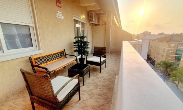 Resale - Apartment - Torrevieja - Estacion de autobuses