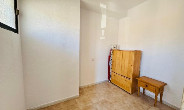 Resale - Apartment - Torrevieja - Cabo Cervera