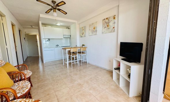 Resale - Apartment - Torrevieja - Cabo Cervera